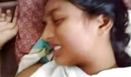 समूह सेक्स सेक्सी इंडियन वीडियो छात्रों, एक शराबी पार्टी के बाद