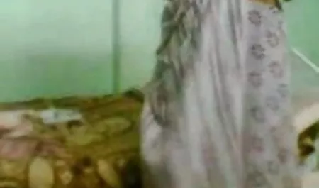 समूह सक्सि विदो सेक्स के साथ दो लड़कियों और एक आदमी