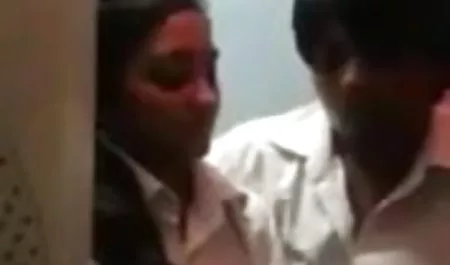 भारतीय सेक्सी हिंदी वीडियो मालिश और सेक्स