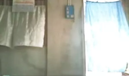 फँस गया हिंदी में xx वीडियो उसके बड़े डिक में के