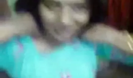 युवा खुद को संतुष्ट xsi वीडियो करने का फैसला किया