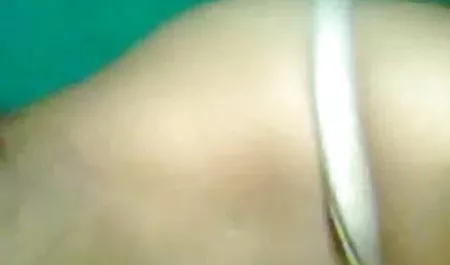सेक्स सेक्सी व्हिडिओ के साथ एक बेक्ड महिला