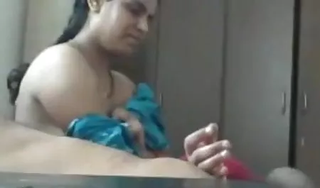 रसोई सेक्सी वीडियो व्व्व कॉम घर में सेक्सी हस्तमैथुन