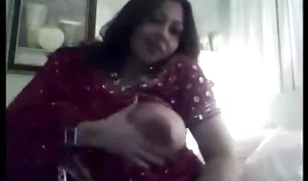 गुलाब पर अश्लील xxxx के कदम