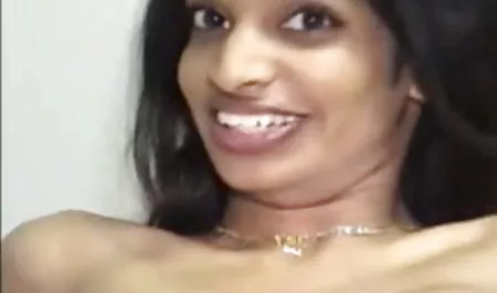 मुझे और मेरी बहन सेक्सी बिडीओ के पति