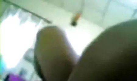 मुख्य बात मालिश के साथ शुरू हिंदी सेक्सी वीडियो में करने के लिए