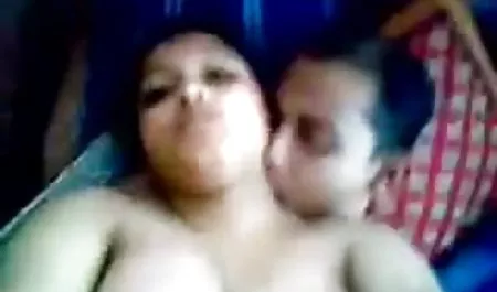 बरामदे में अश्लील xxxx फैल