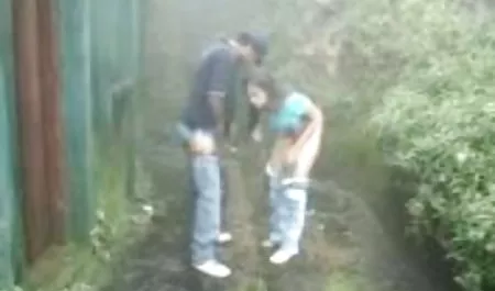रूसी पार्टनर बदलने वाले एक लड़की को गोली मार हिंदी में सेक्सी वीडियो चाहिए दी