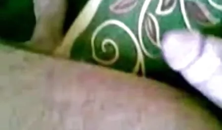 लड़कियों के साथ बंधे हाथ सेकसिविडीओ आदमी
