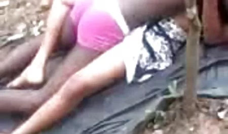 सुंदर काले बाल वाली आनंद से क्स videos मिलता है होने सेक्स में के लाल कमरे