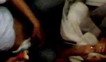 बच्चा हो जाता है सेक्सी फोटो उसकी गर्लफ्रेंड