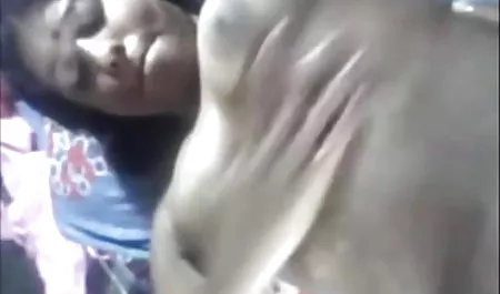 रसोई घर की मेज पर सेक्सी वीडियो में चाहिए निजी