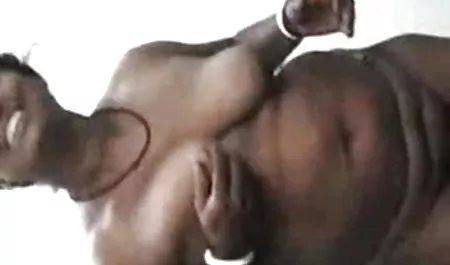 परिपक्व वेश्या के ओपन सैक्स लिए आदमी