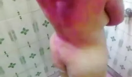 एक लघु लड़की दो स्वस्थ व्व्व सेक्स वीडियो आदमी था