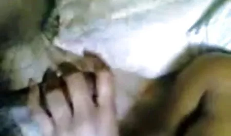 सरासर आवारा एक सेक्सीvideo विशाल योनि