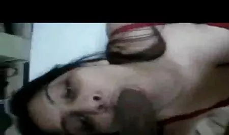 क्रूर पोर्न विडियो आदमी है अलिया प्यार में अलग