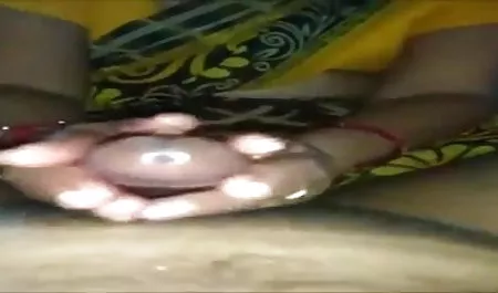 एम्मा मार्क्स है मज़ा आ रहा है के साथ अपने सेक्सी वीडियो दिखाओ आदमी