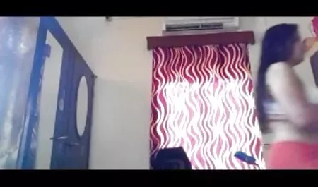 मुठ्ठी घुसाना सैक्स वीडियो दो गर्लफ्रेंड