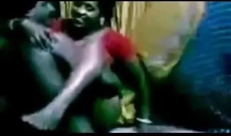 आदमी मिला दो लड़कियों हे सेक्सी वीडियो एथलेटिक काया