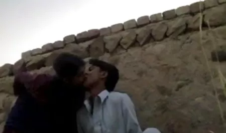 दो काले के लिए सेक्सी फोटो काले बाल वाली