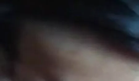 के अज्ञात एशियाई मॉडल है का आनंद ले रहे के मुठ्ठी घुसाना और x वीडियो के मातम के