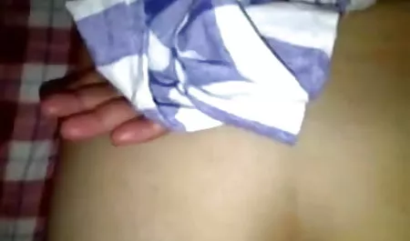 लड़कियों पेशाब में के मुंह के सकसीविडयो एक आदमी