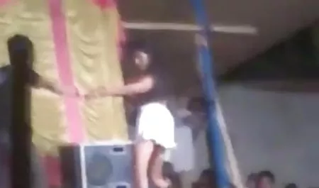 लड़की प्यार करता है मूवी सेक्सी वीडियो चूसना बड़े डिक