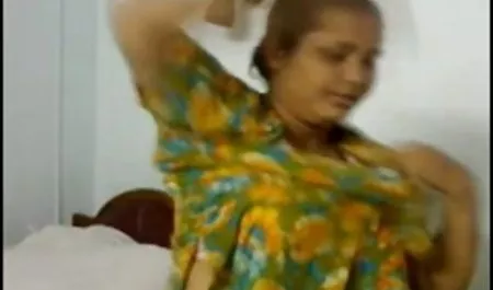 शराबी और भ्रष्ट सेक्स हिंदी सेक्सी वीडियो प्लेयर वीडियो पर एक पार्टी