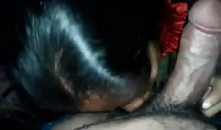 काले xx सेक्सी वीडियो हिंदी आदमी के साथ एक शक्तिशाली डिक और दो लड़कियों
