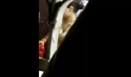 इस दोस्त के बारे में बहुत कुछ जानता विडियो सेक्से है