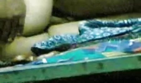 प्रेमकाव्य के भारतीय xx साथ सुंदर लड़कियों