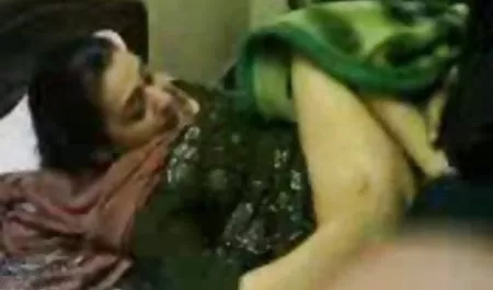 अपने खुद पोर्न वीडियो के किट्टी