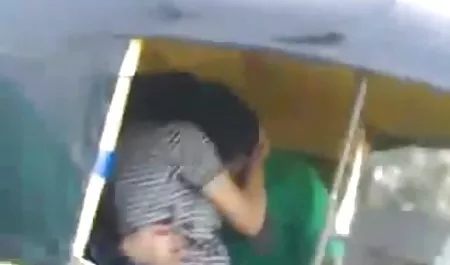 संतुष्ट लड़की पर देसी xx वीडियो शीर्ष