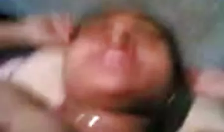 मुह में और योनि के लिए वीडियो सेक्सी सेक्सी उसके पायलट