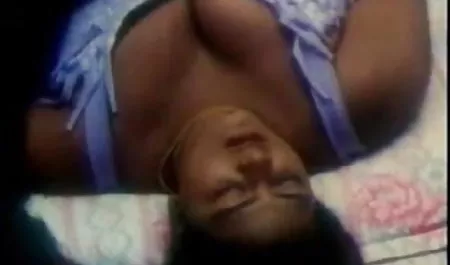 कामुक चूषण में एक सेक्सी बीडीओ हिन्दी सपना है कि एक वास्तविकता बन गया