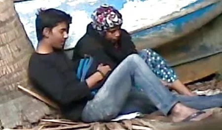 ठाठ यौन सेक्सी फिल्म वीडियो हिंदी में संभोग के साथ प्यारी