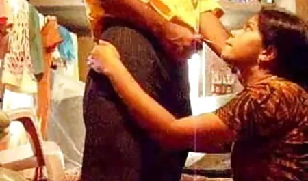 घर का बना सेक्स के साथ गृहिणी