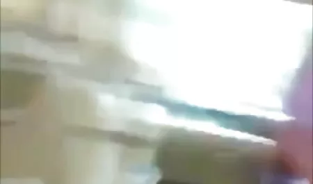 बेकार हिंदी सेक्स है डिक के एक विशाल नीग्रो