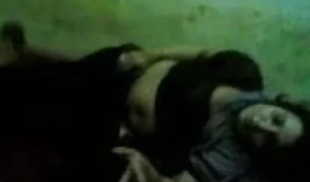 लेस्बियन पिटाई सेक्सी वीडियो दिखा दो करते हुए के साथ एक