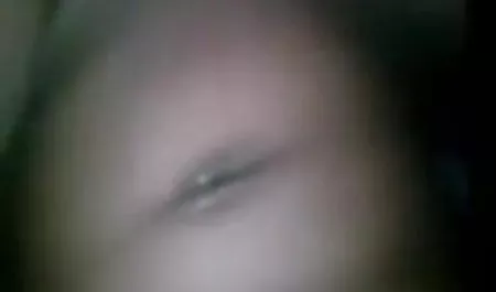 परिपक्व सुनहरे बालों वाली एक सेक्सी वीडियो ऑफ उपहार काम किया