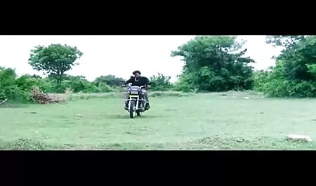 लड़की देसी सेक्स में वर्दी आराम आदमी