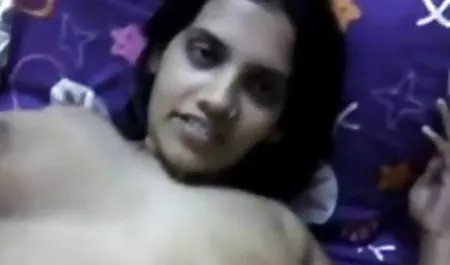 के साथ एक मुंह में देसी videos पानी लड़की