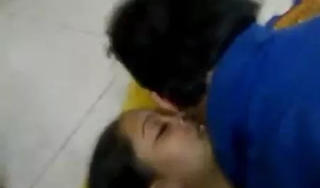 में लेता वीडियो सेक्सी मूवी है