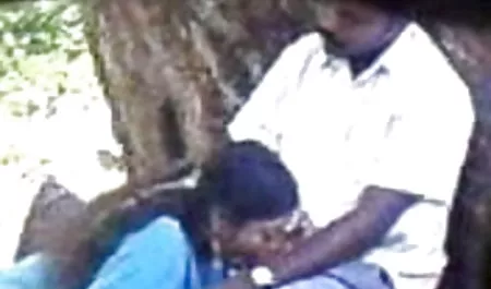 काले बाल वाली और सुनहरे बालों वाली सेक्सी अश्लील वीडियो है धंय उनके के साथ