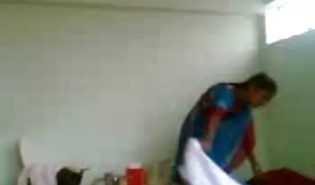 लड़की के साथ xxx xxx सेक्सी एक डिक और एक अच्छा आंकड़ा