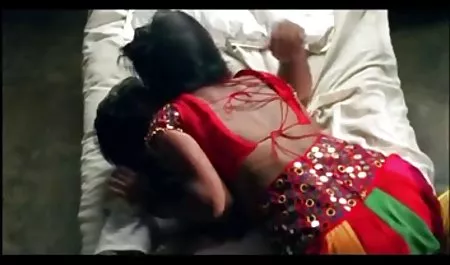 कामुक सेक्स वीडियो दिखाएं के साथ एक सुंदर लड़की