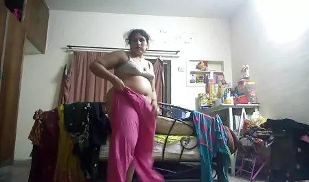 मुश्किल गुदा पर चेरी xss वीडियो सोफे